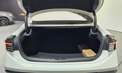 Hyundai Sonata 2024, 50233 км, за 14866.2 USD - фото 20