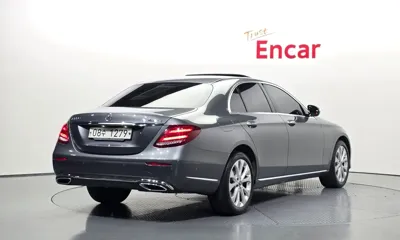 Mercedes-Benz E-Class 2018, 101416 км, за 14535.97 USD