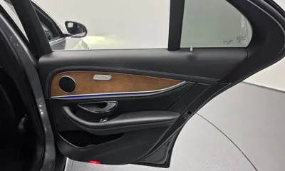 Mercedes-Benz E-Class 2018, 101416 км, за 14535.97 USD - фото 25
