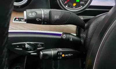 Mercedes-Benz E-Class 2018, 101416 км, за 14535.97 USD - фото 30
