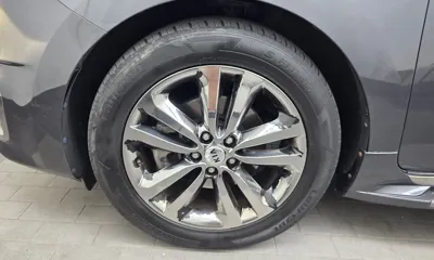 Kia Canival 2017, 172533 км, за 6940.78 USD