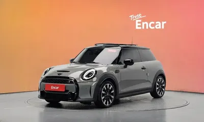 MINI Cooper · 2022 год