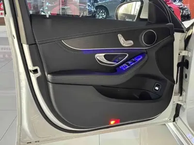 Mercedes-Benz C-Class 2020, 60000 км, за 18834.24 USD