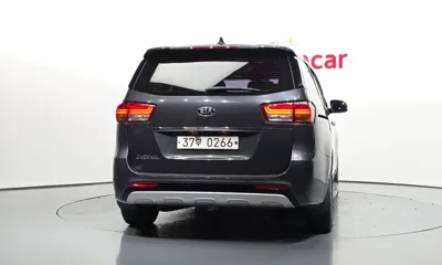 Kia Canival 2017, 74117 км, за 7220.69 USD