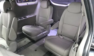 Kia Canival 2017, 74117 км, за 7220.69 USD - фото 19