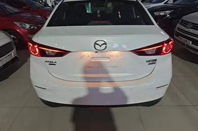 Mazda Mazda 3 Axela 2017, 96500 км, за 7745 USD