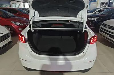 Mazda Mazda 3 Axela 2017, 96500 км, за 7745 USD - фото 22