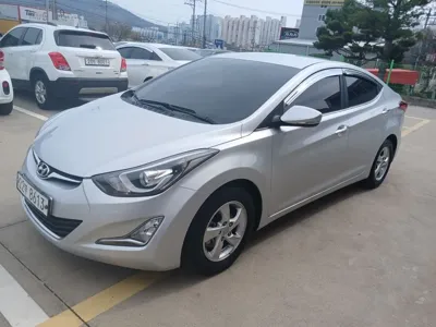 Hyundai Avante 2015, 110807 км, за 4104.24 USD
