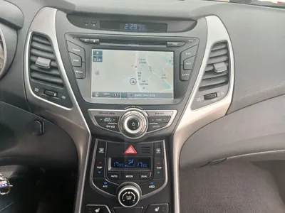 Hyundai Avante 2015, 110807 км, за 4104.24 USD - фото 12
