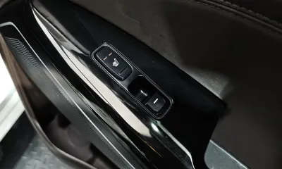 Kia K7 2017, 149257 км, за 6435.67 USD - фото 20