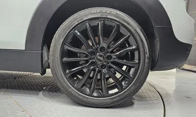 MINI Clubman 2023, 32115 км, за 18208.45 USD - фото 21