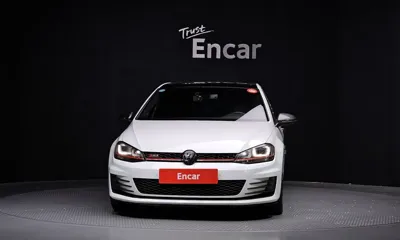 Volkswagen Golf 2015, 157993 км, за 6897 USD