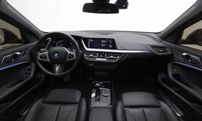 BMW 1-Series 2022, 55600 км, за 15601.63 USD