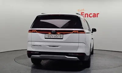 Kia Canival 2021, 98962 км, за 15032.17 USD