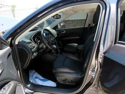Jeep Compass 2019, 63632 км, за 7280.76 USD