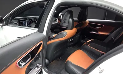 Mercedes-Benz C-Class 2023, 36380 км, за 29497.94 USD - фото 12