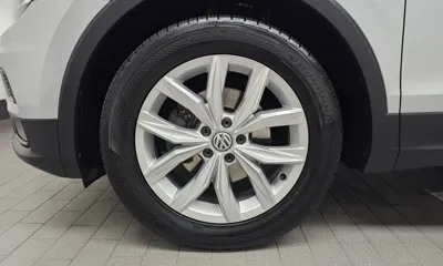 Volkswagen Tiguan 2020, 117884 км, за 12997.24 USD