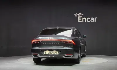 Hyundai Grandeur 2020, 58022 км, за 17120.58 USD