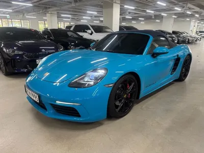 Porsche 718 · 2017 год