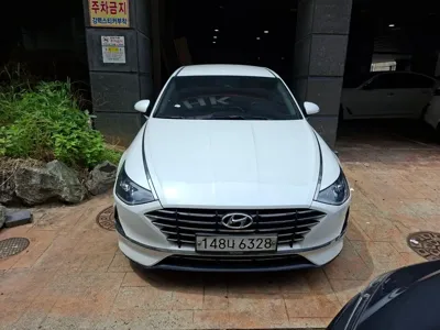 Hyundai Sonata 2020, 97905 км, за 9518.18 USD