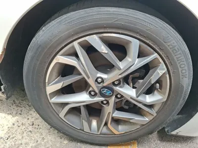 Hyundai Sonata 2020, 97905 км, за 9446.26 USD - фото 15