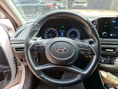 Hyundai Sonata 2020, 97905 км, за 9446.26 USD - фото 20