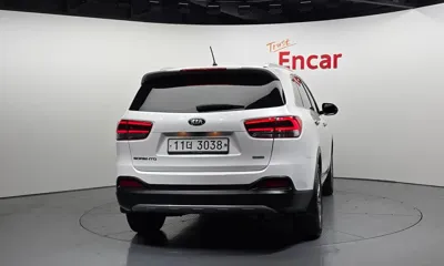 Kia Sorento 2017, 114142 км, за 9064.63 USD