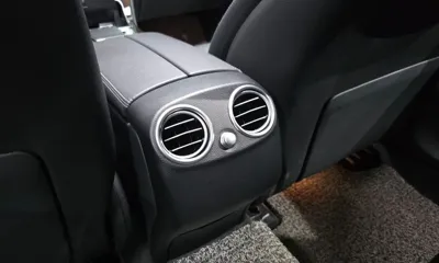 Mercedes-Benz GLC-Class 2020, 67524 км, за 21596.43 USD - фото 31
