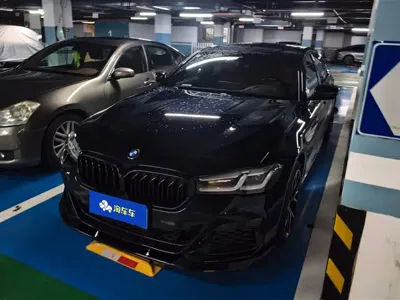 BMW 5 Series · 2021 год