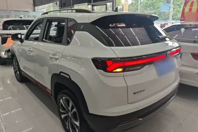 Changan CS35PLUS 2023, 28800 км, за 11051 USD