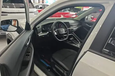 Changan CS35PLUS 2023, 28800 км, за 11051 USD - фото 18