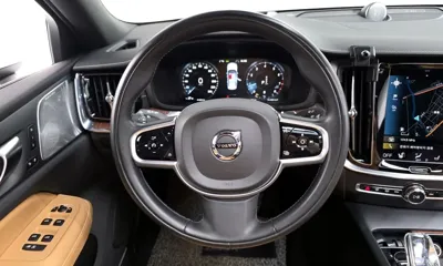 Volvo S60 2022, 41933 км, за 21671.62 USD - фото 13