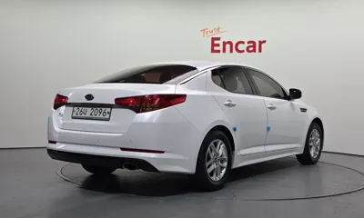 Kia K5 2011, 218691 км, за 2210.23 USD