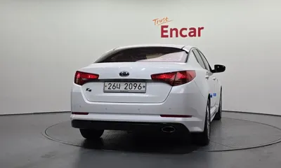 Kia K5 2011, 218691 км, за 2210.23 USD