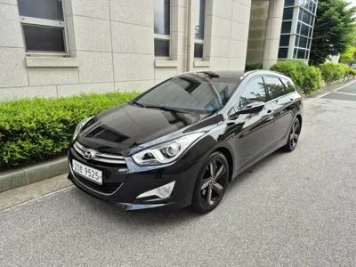 Hyundai i40 · 2012 год