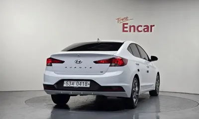 Hyundai Avante 2019, 119399 км, за 7741.35 USD