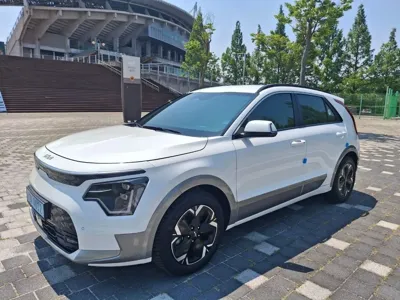 Kia Niro 2024, 48000 км, за 18051.73 USD - фото 8