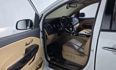 Kia Canival 2018, 148924 км, за 9072.84 USD - фото 10