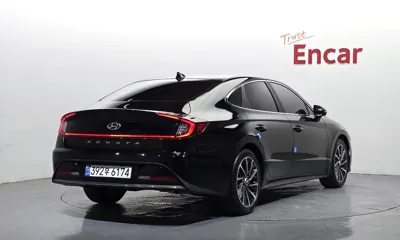 Hyundai Sonata 2023, 68895 км, за 15091.24 USD