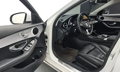 Mercedes-Benz C-Class 2018, 90601 км, за 10213.38 USD - фото 11