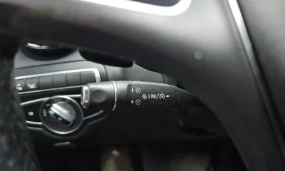 Mercedes-Benz C-Class 2018, 90601 км, за 10213.38 USD - фото 30