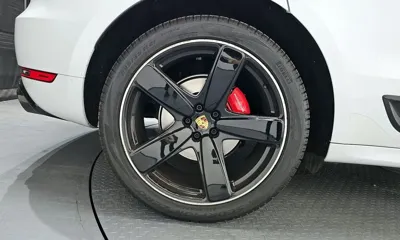 Porsche Macan 2021, 37406 км, за 50545.09 USD