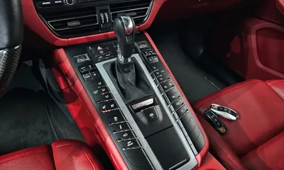 Porsche Macan 2021, 37406 км, за 50545.09 USD - фото 9