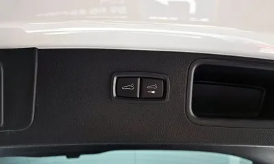 Porsche Macan 2021, 37406 км, за 50545.09 USD - фото 20