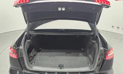 Audi A6 2021, 69555 км, за 21202.57 USD - фото 20