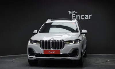BMW X7 2022, 51920 км, за 51290.37 USD
