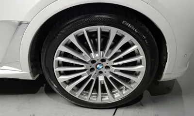 BMW X7 2022, 51920 км, за 51290.37 USD