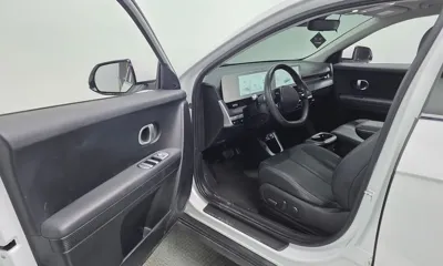 Hyundai Ioniq5 2023, 43861 км, за 20065.16 USD - фото 10