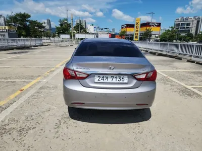 Hyundai Sonata 2010, 149799 км, за 1876.66 USD