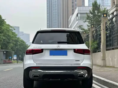 Mercedes-Benz GLB 2021, 35000 км, за 19099.1 USD